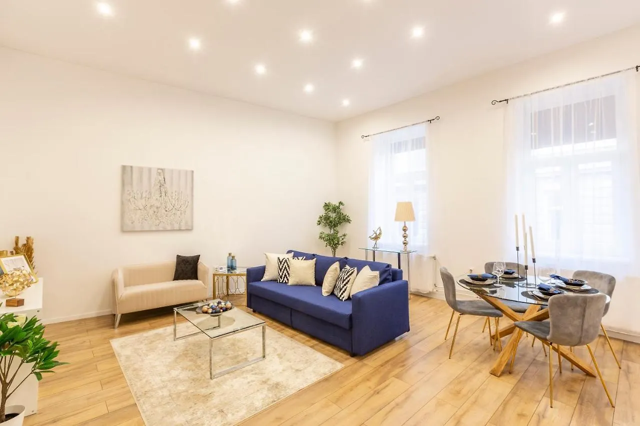 Stylish Luxury Apartment By Anna Budapest 0*,  Ungarn