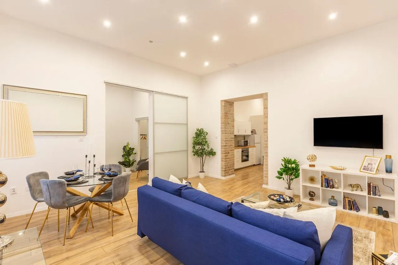 Stylish Luxury Apartment By Anna Budapest Ungarn